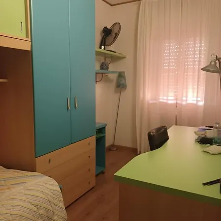 Single Garden View Bed and breakfast